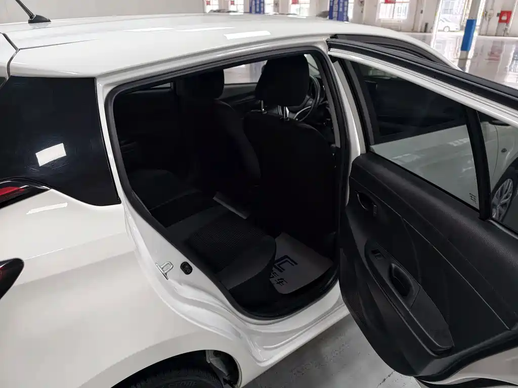 Toyota Vios FS 2023 — фото 13