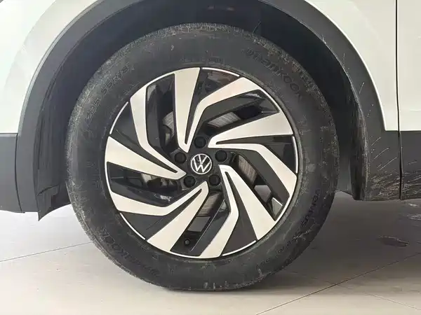 Volkswagen Tiguan L 2022