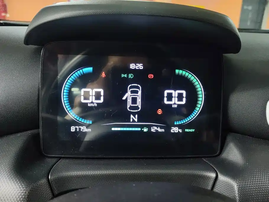 Leapmotor Zero Running T03 2025 — фото 14