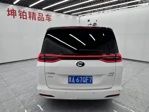 GAC Trumpchi M6 2022