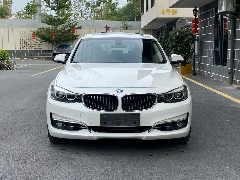 BMW 3 Series GT 2017 — фото 1