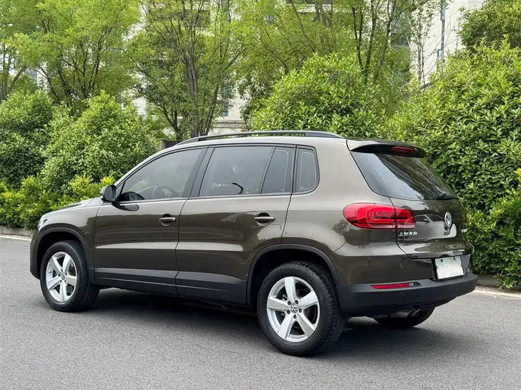 Volkswagen Tiguan 2013 — фото 4