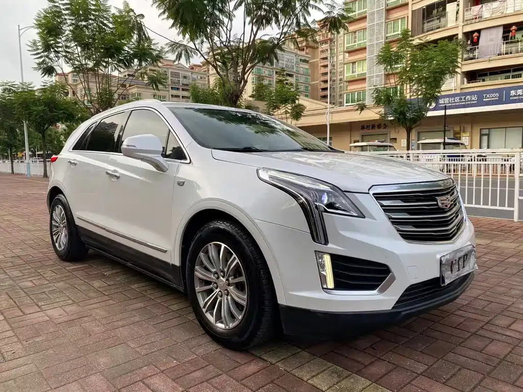 Cadillac XT5 2018 — фото 3