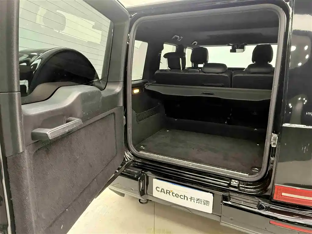 Mercedes-Benz G-Class 2018 — фото 14