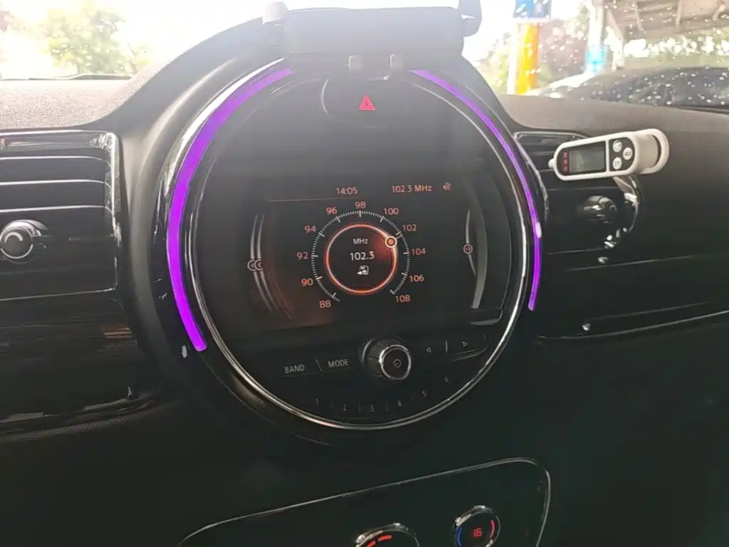 MINI Clubman 2016 — фото 13