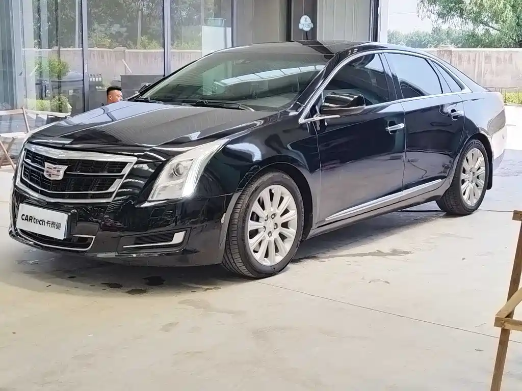 Cadillac XTS 2016 — фото 1