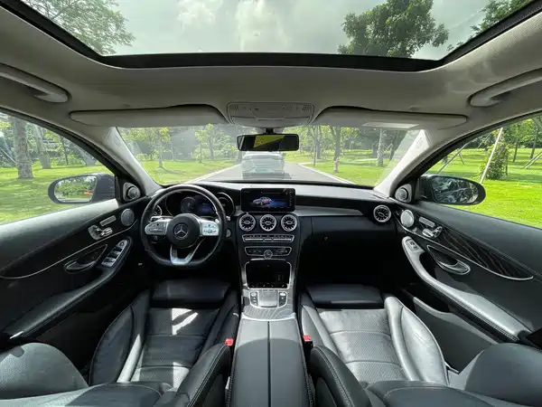 Mercedes-Benz C-Class 2021