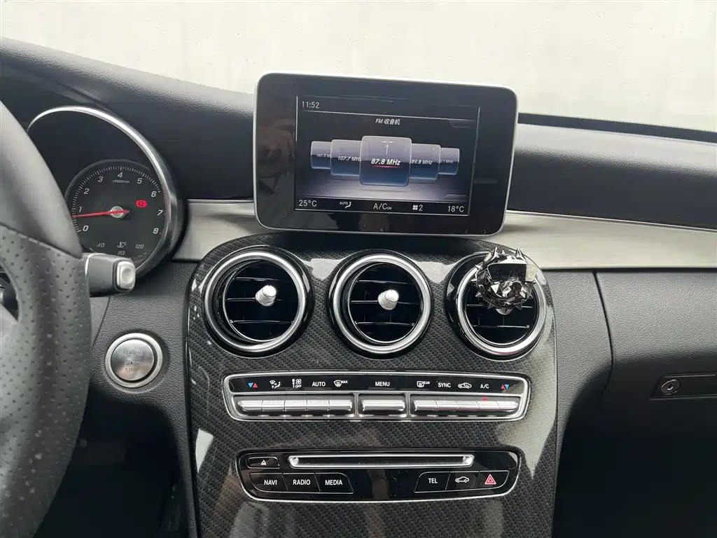 Mercedes-Benz C-Class 2018 — фото 11