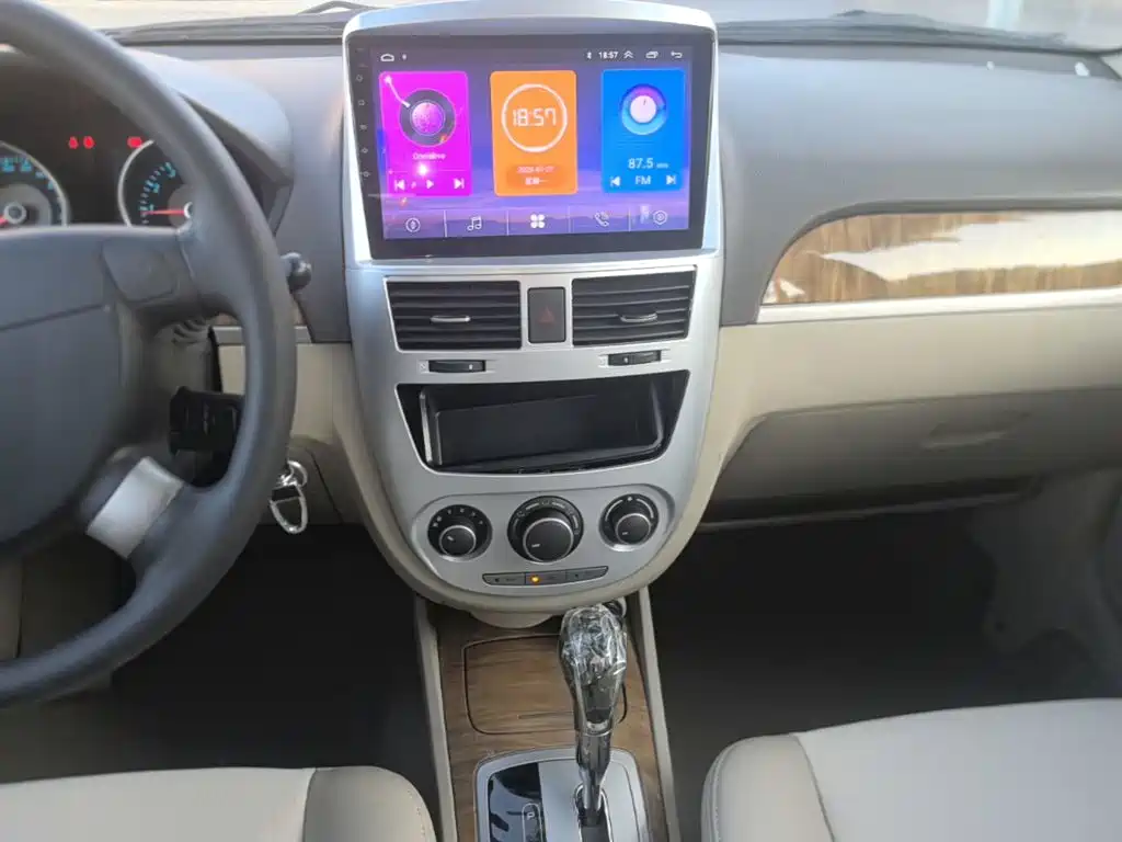 Buick Excelle 2015 — фото 13
