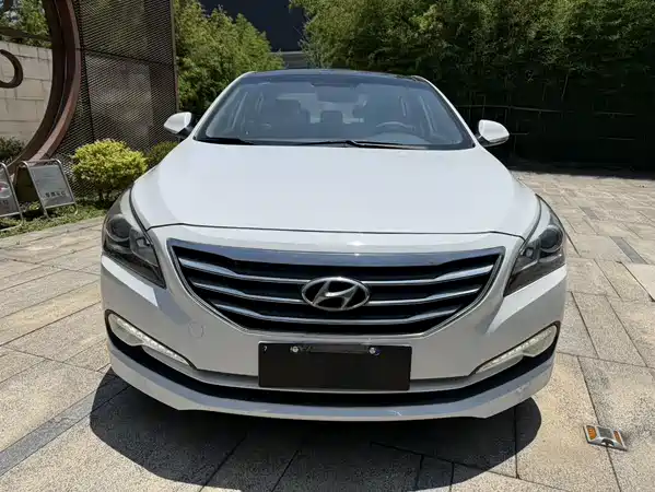 Hyundai Mistra 2014