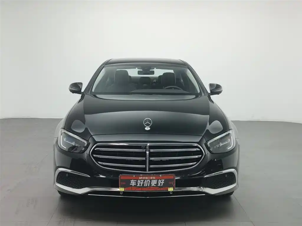 Mercedes-Benz E-Class 2023 — фото 3