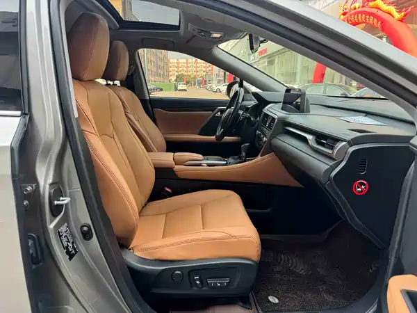 Lexus RX 2020