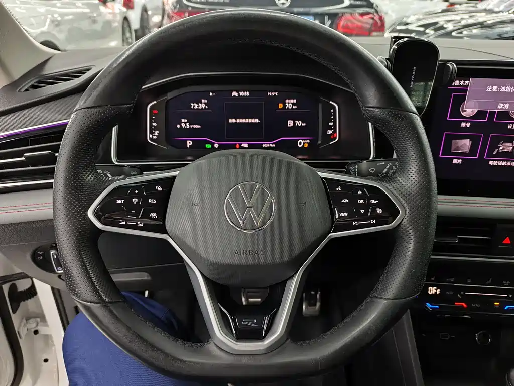 Volkswagen Tiguan L 2022 — фото 10