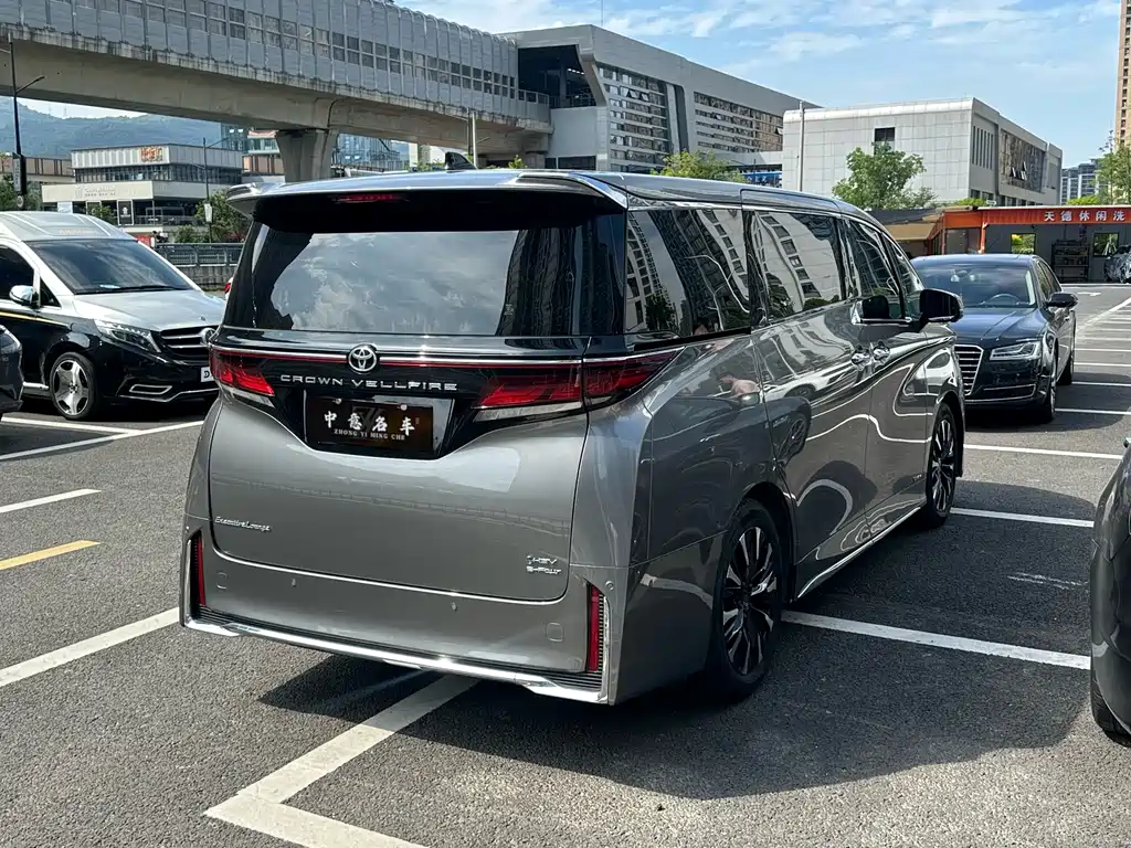 Toyota Vellfire 2024 — фото 5