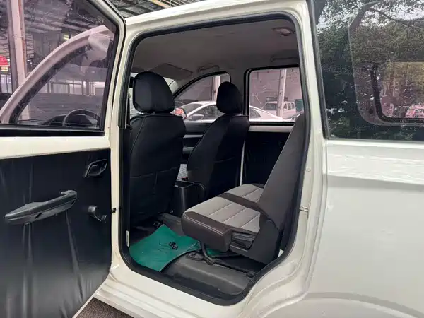 Wuling Hongguang 2019