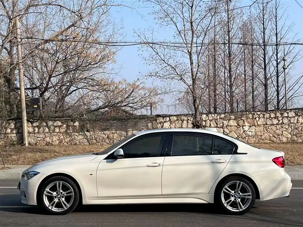 BMW 3 Series 2018 — фото 3