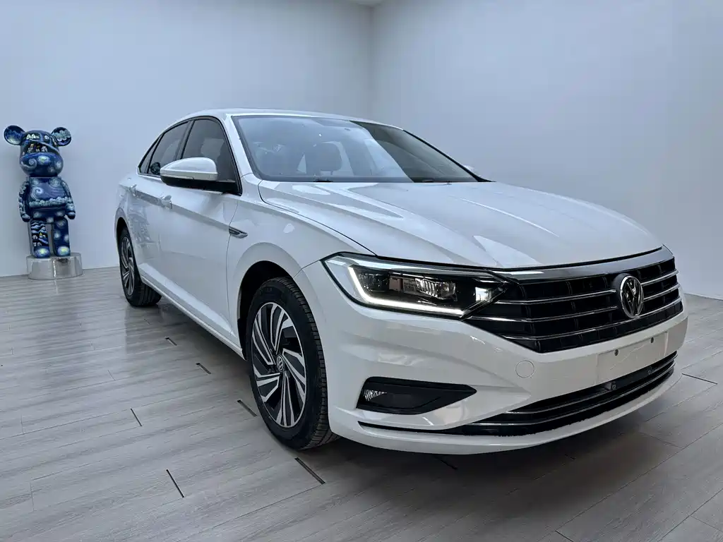 Volkswagen Sagitar 2022