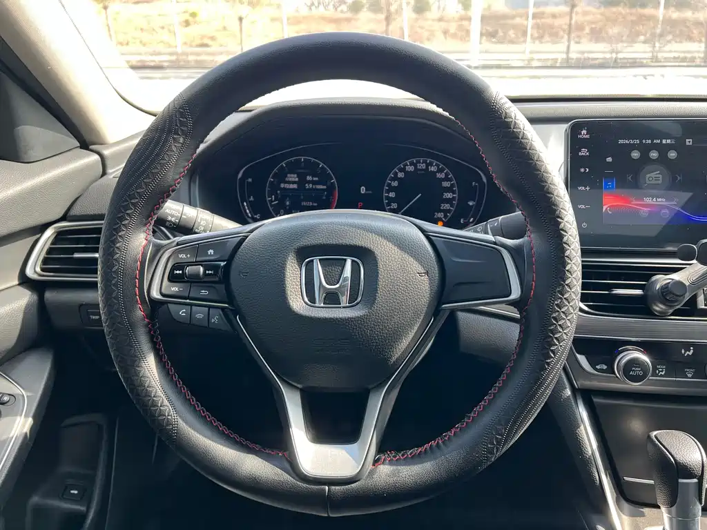 Honda Accord 2023 — фото 12