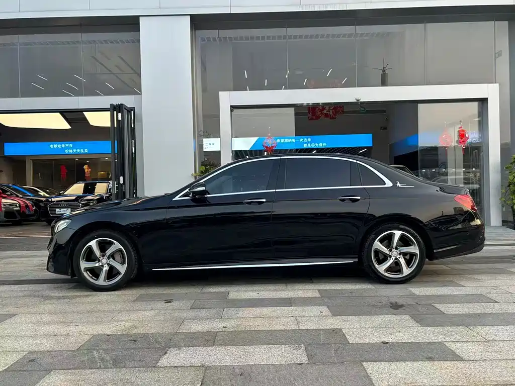 Mercedes-Benz E-Class 2017 — фото 3
