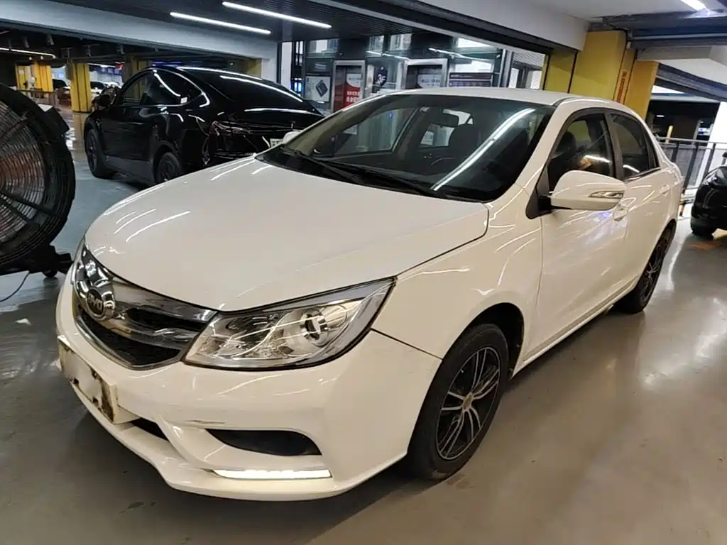 BYD Surui 2015 — фото 1