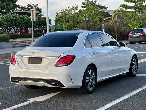 Mercedes-Benz C-Class 2016