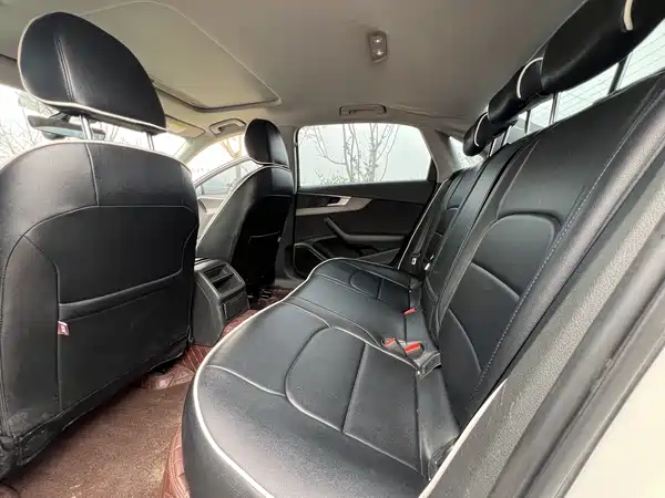 Audi A4L 2017