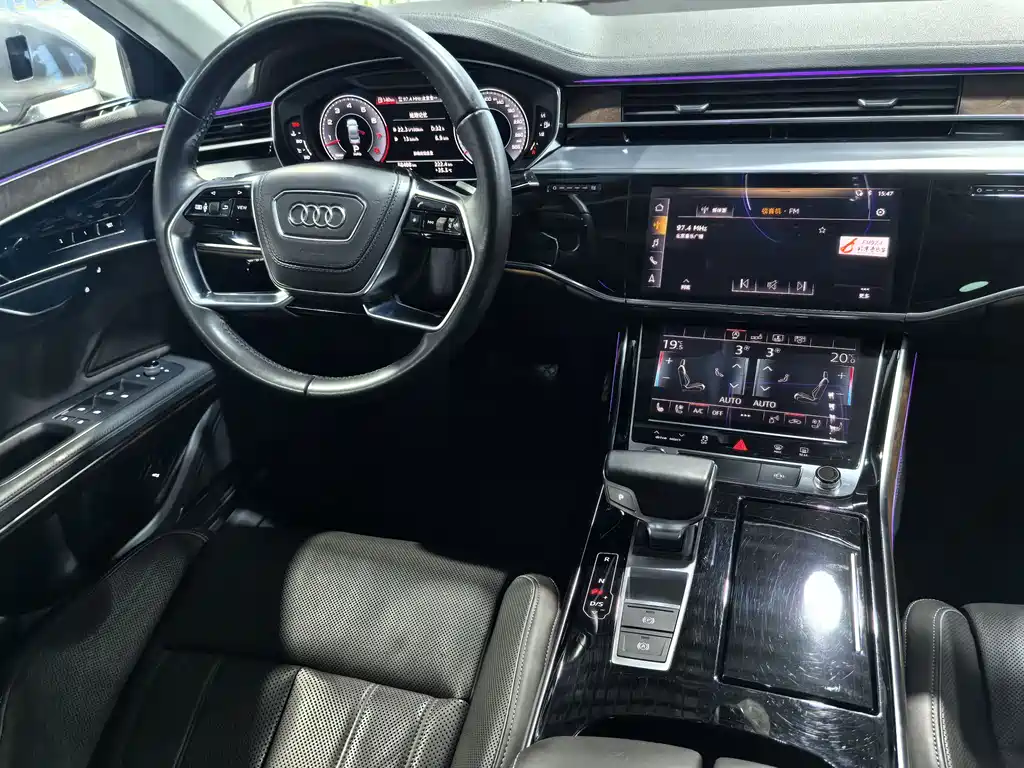Audi A8 2018 — фото 15