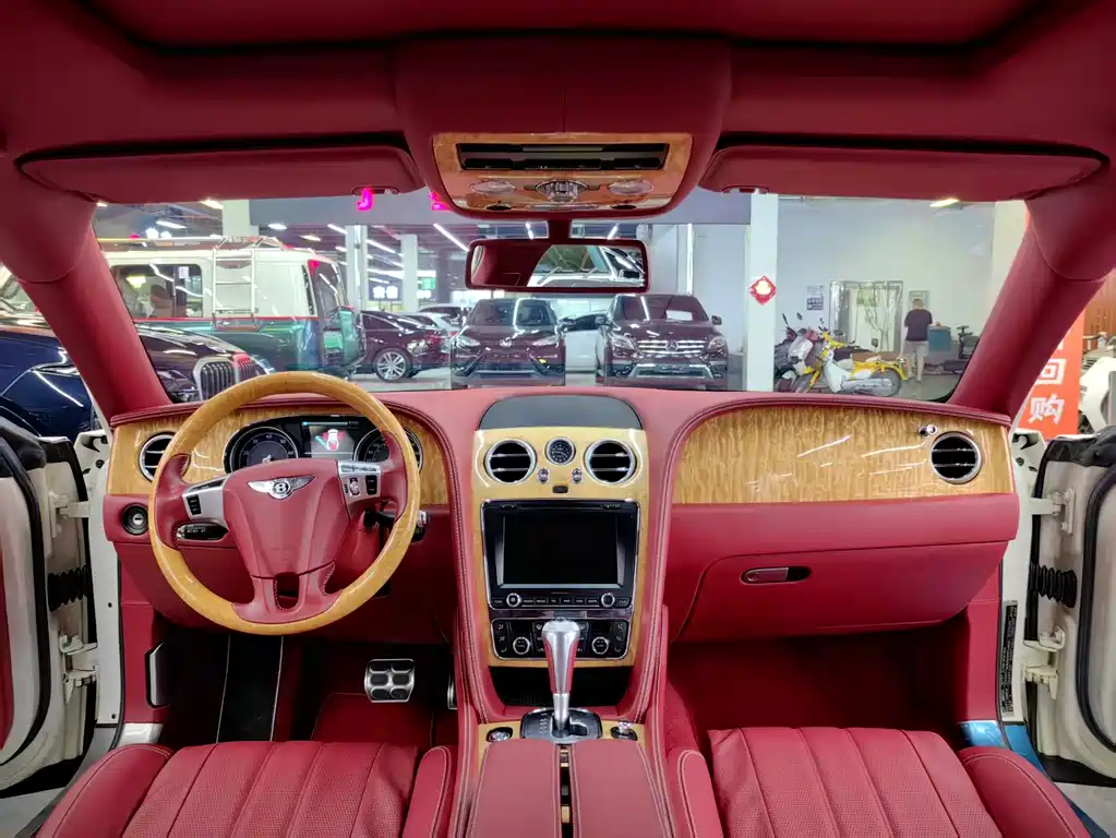 Bentley Flying Spur 2017