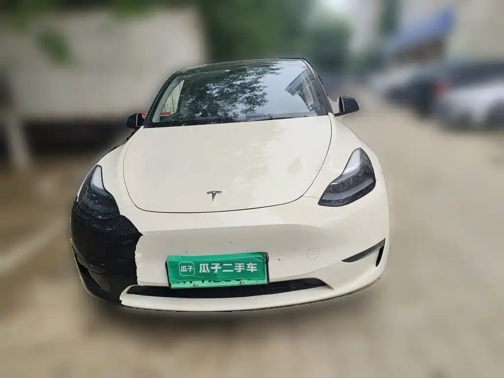 Tesla Model Y 2023 — фото 24