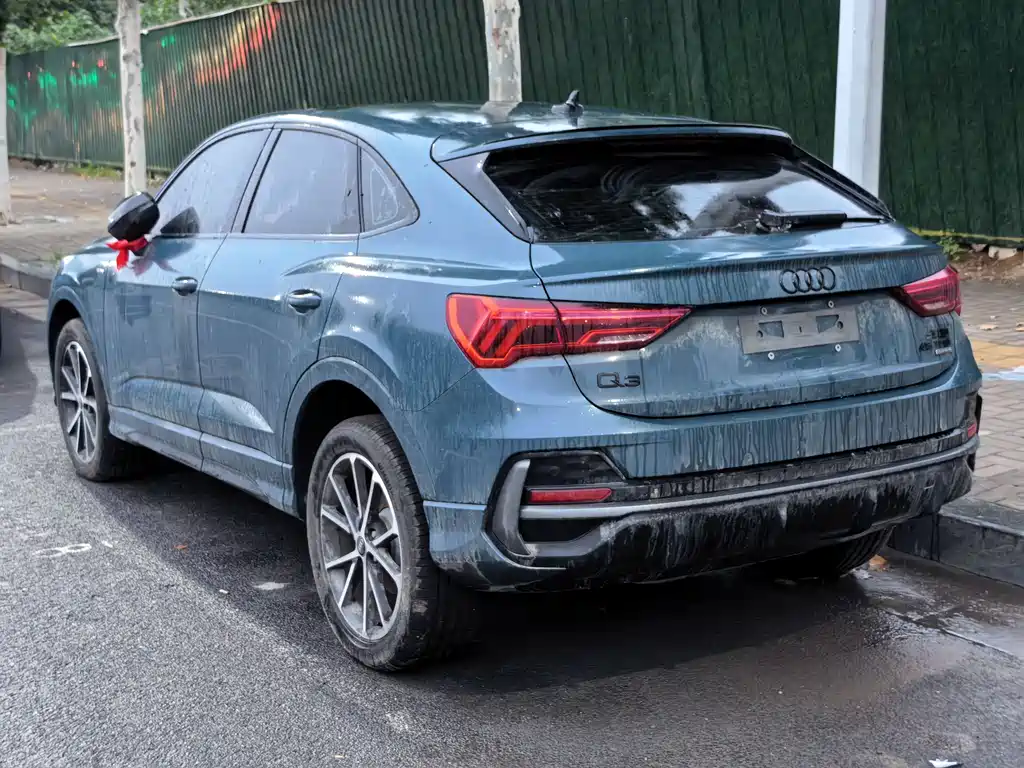 Audi Q3 Sportback 2023 — фото 17