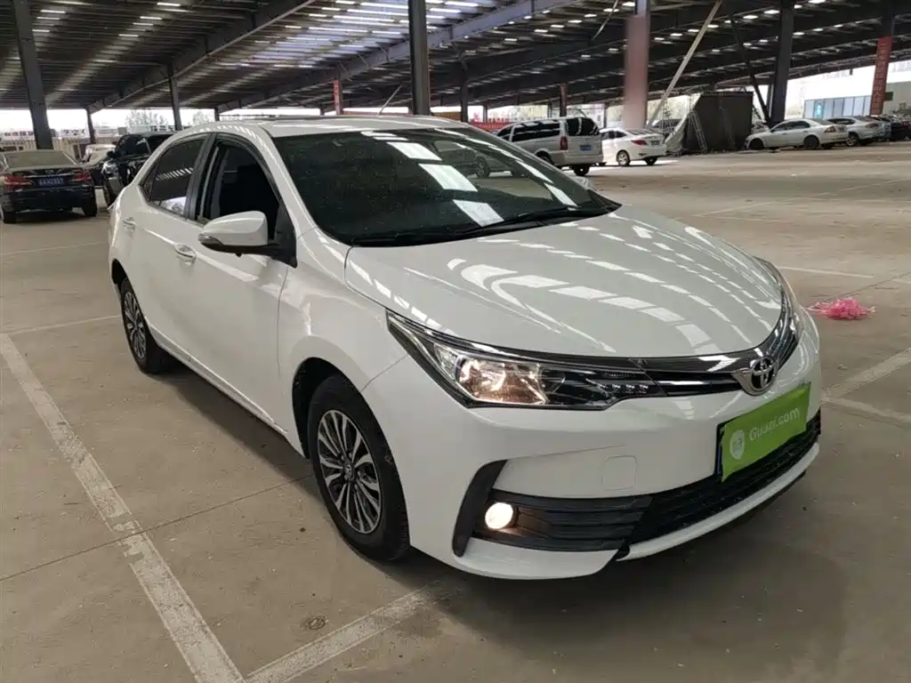 Toyota Corolla 2018 — фото 4