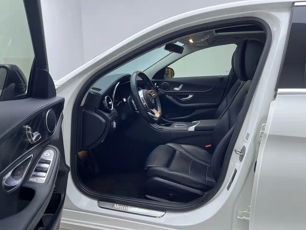 Mercedes-Benz C-Class 2020 — фото 11