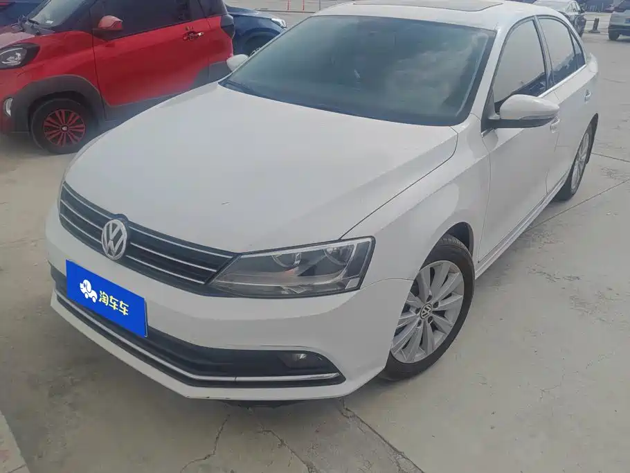 Volkswagen Sagitar 2016