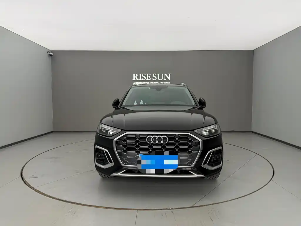 Audi Q5L 2022 — фото 2