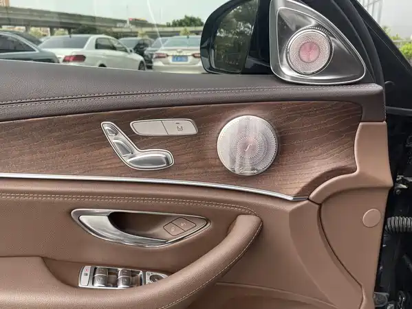Mercedes-Benz E-Class 2023