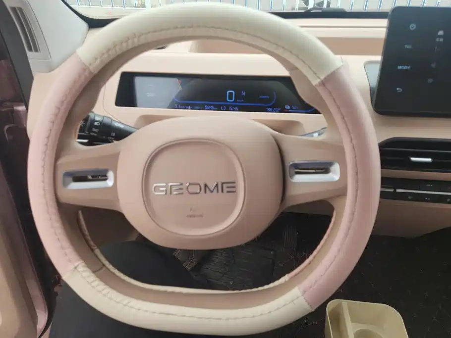 Geely Galaxy Panda 2023 — фото 15