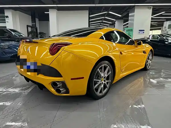 Ferrari California T 2009