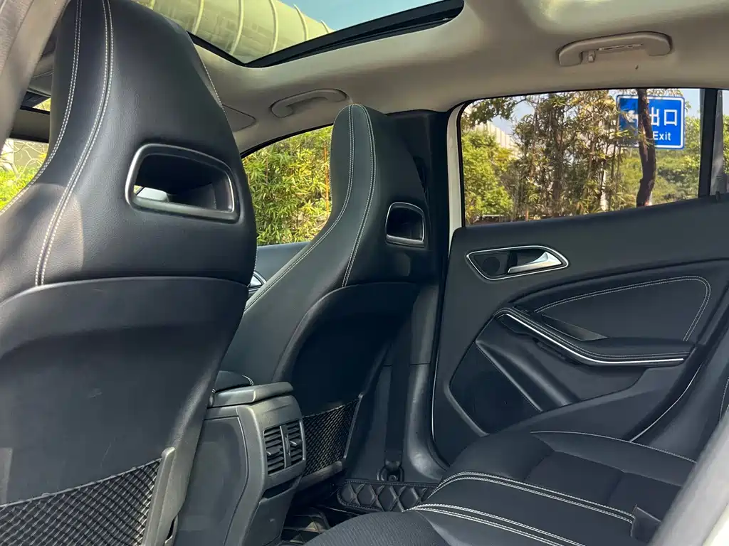 Mercedes-Benz GLA 2018 — фото 26