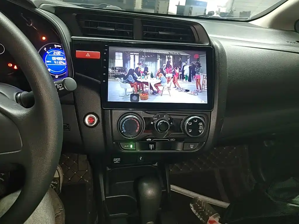 Honda Fit 2017 — фото 13