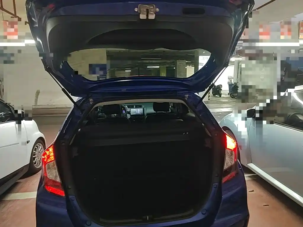 Honda Fit 2017 — фото 19