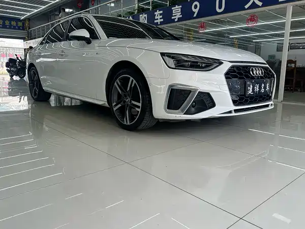 Audi A4L 2021
