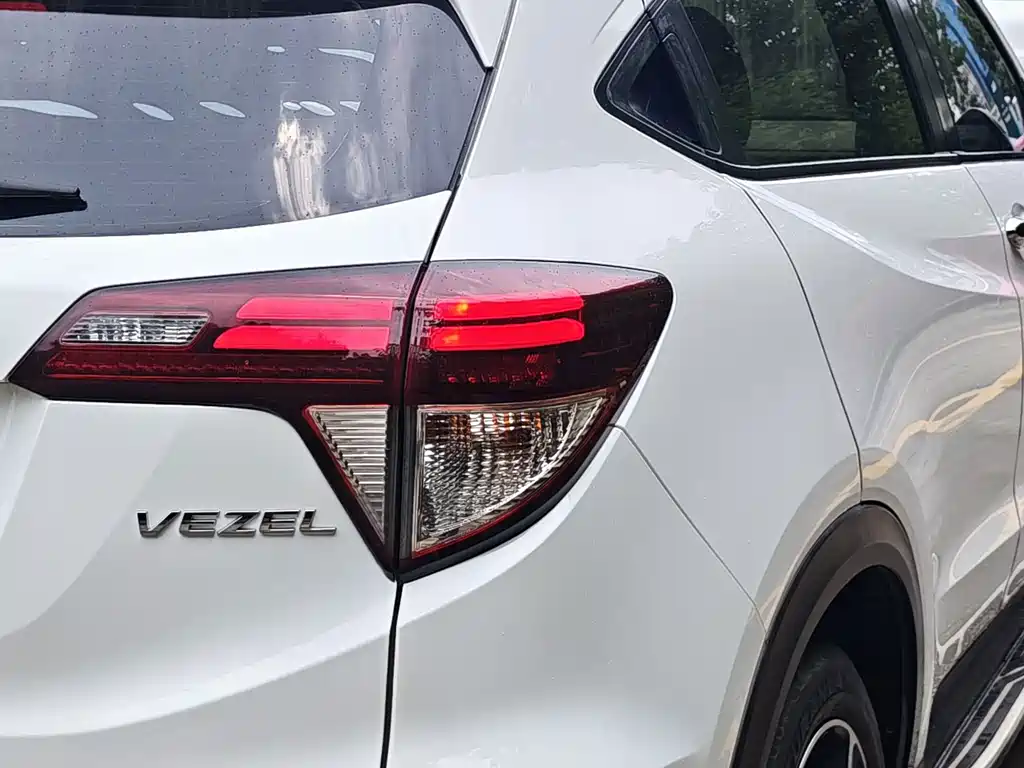 Honda Vezel 2020 — фото 10