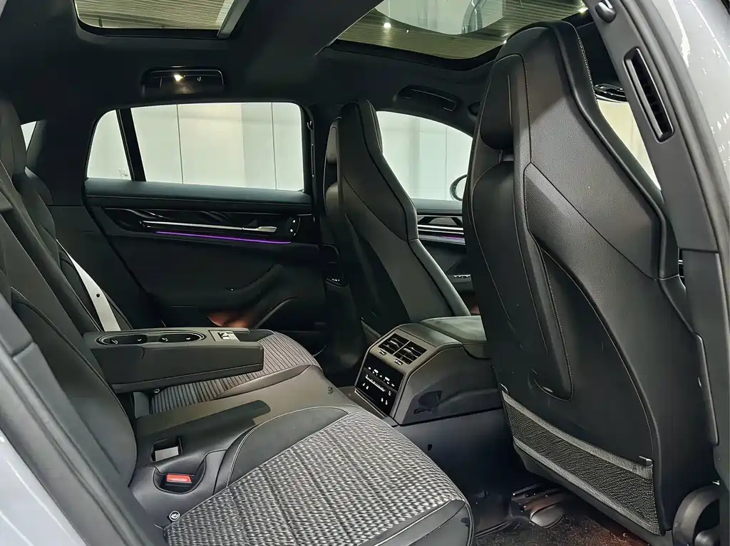 Porsche Panamera 2025 — фото 14