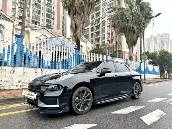 Lynk & Co 03 2020