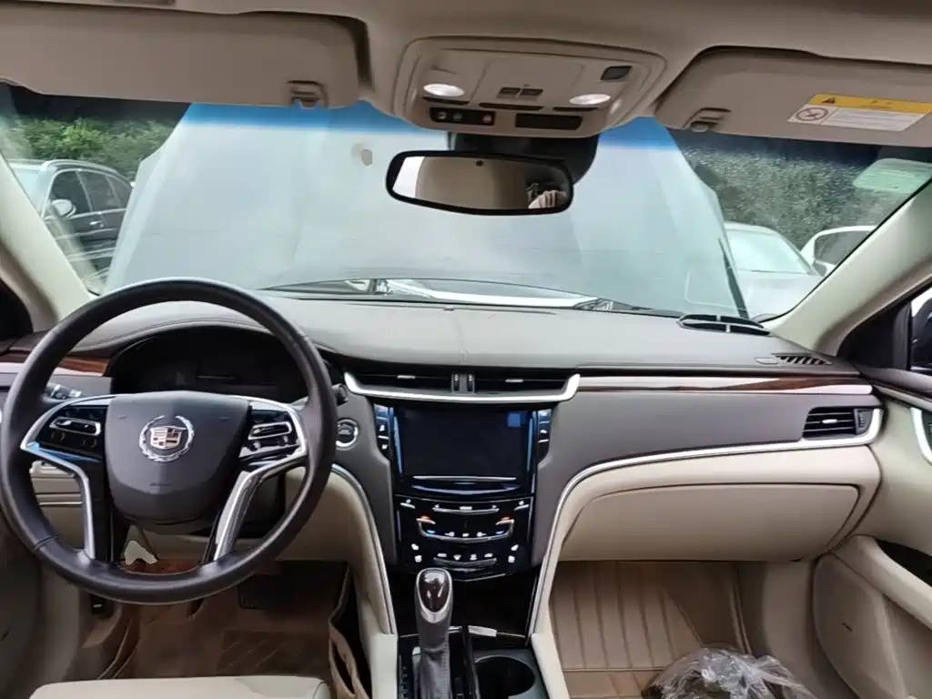 Cadillac XTS 2016 — фото 13