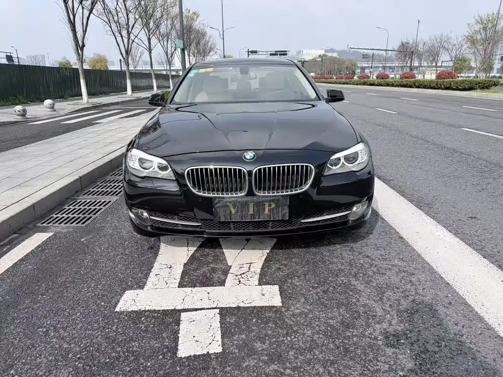 BMW 5 Series 2013 — фото 2