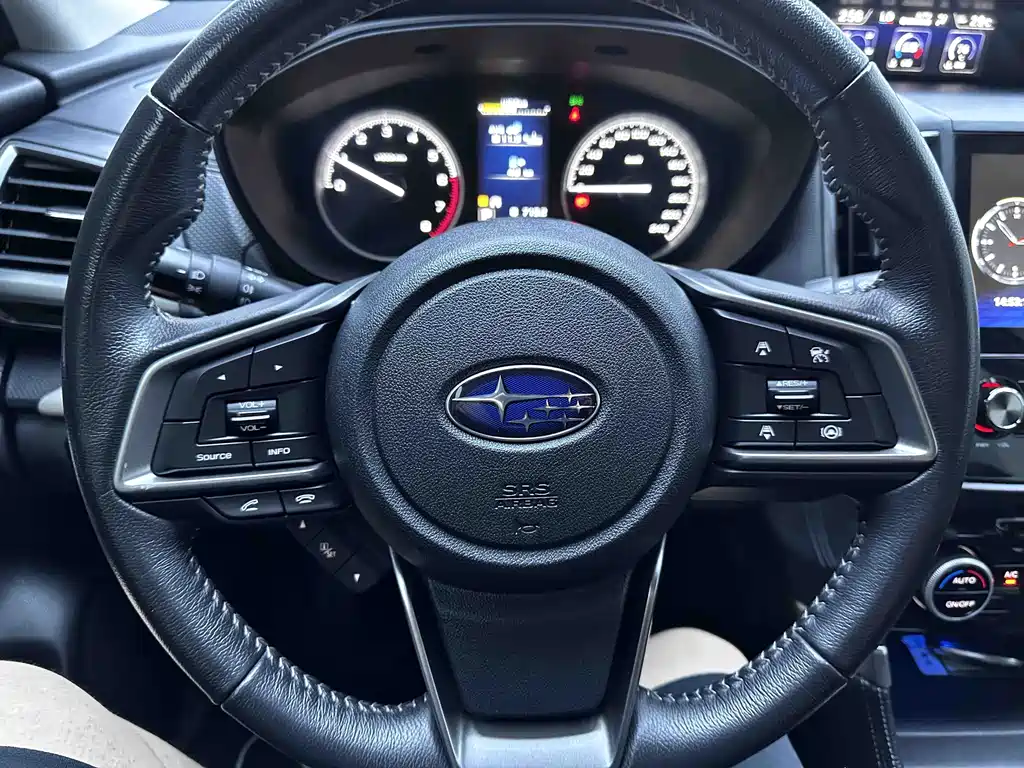 Subaru Forester 2022 — фото 9