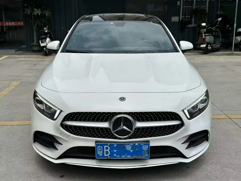 Mercedes-Benz A-Class 2020 — фото 2