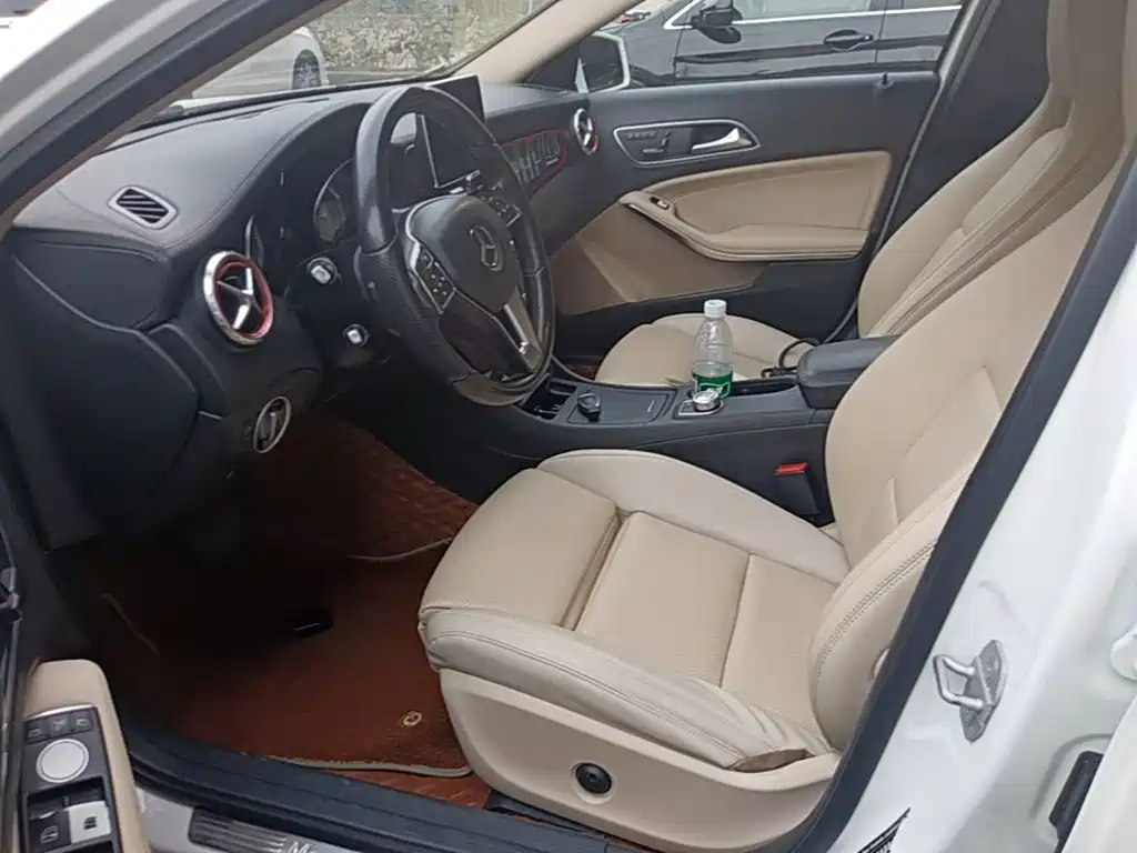 Mercedes-Benz GLA 2017 — фото 15