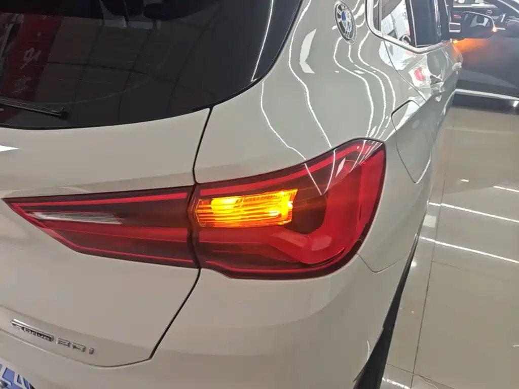 BMW X2 2018 — фото 8